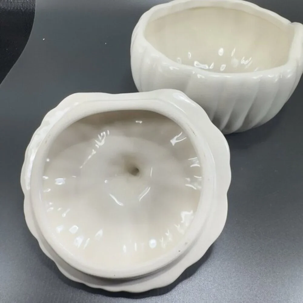 Home Interiors Stoneware Ceramic Pumpkin Shape Canister Cookie‎ Jar Container